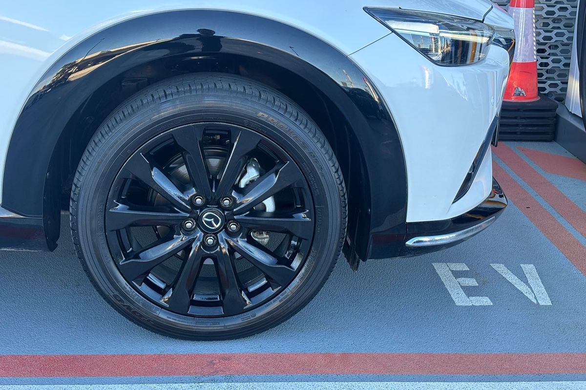 2023 Mazda CX-3 sTouring DK