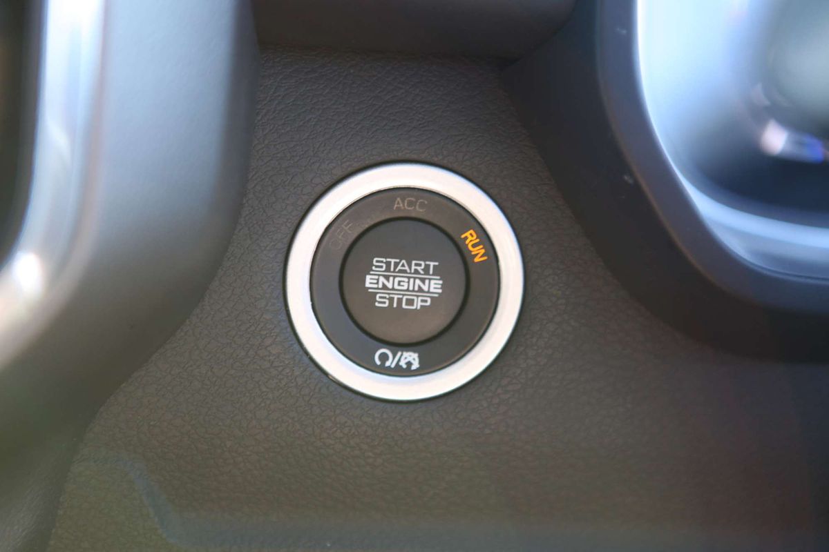 2024 RAM 1500 Laramie Sport RamBox DT 4X4 SWB