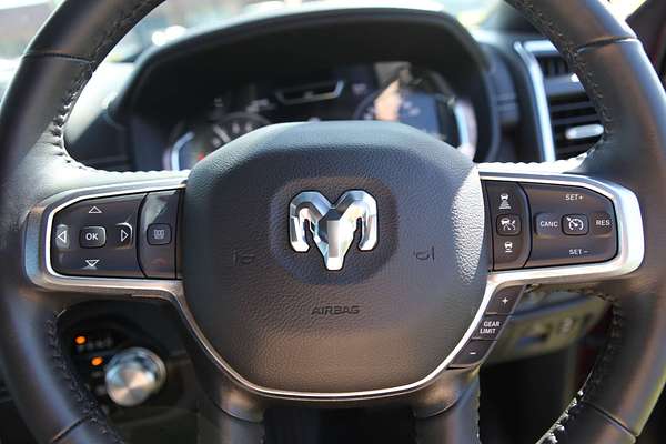2024 RAM 1500 Laramie Sport RamBox DT 4X4 SWB