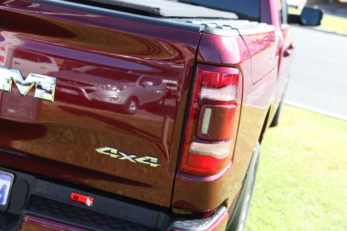 2024 RAM 1500 Laramie Sport RamBox DT 4X4 SWB