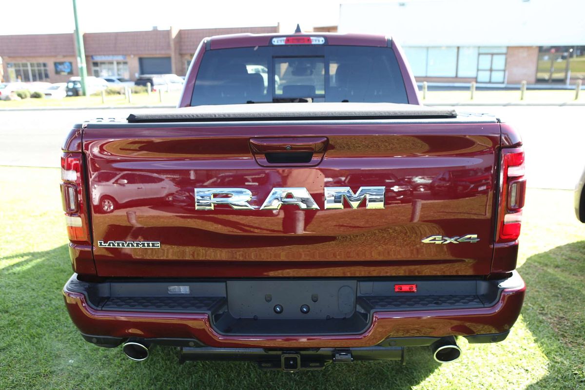 2023 RAM 1500 Laramie Sport RamBox DT 4X4 SWB
