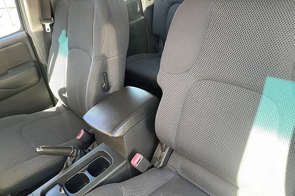 2006 Nissan Navara ST-X D40 4X4