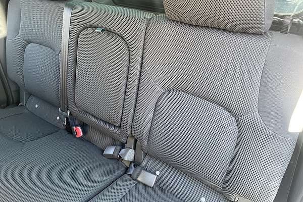 2006 Nissan Navara ST-X D40 4X4