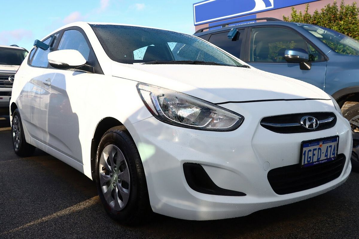 2017 Hyundai Accent Active RB4