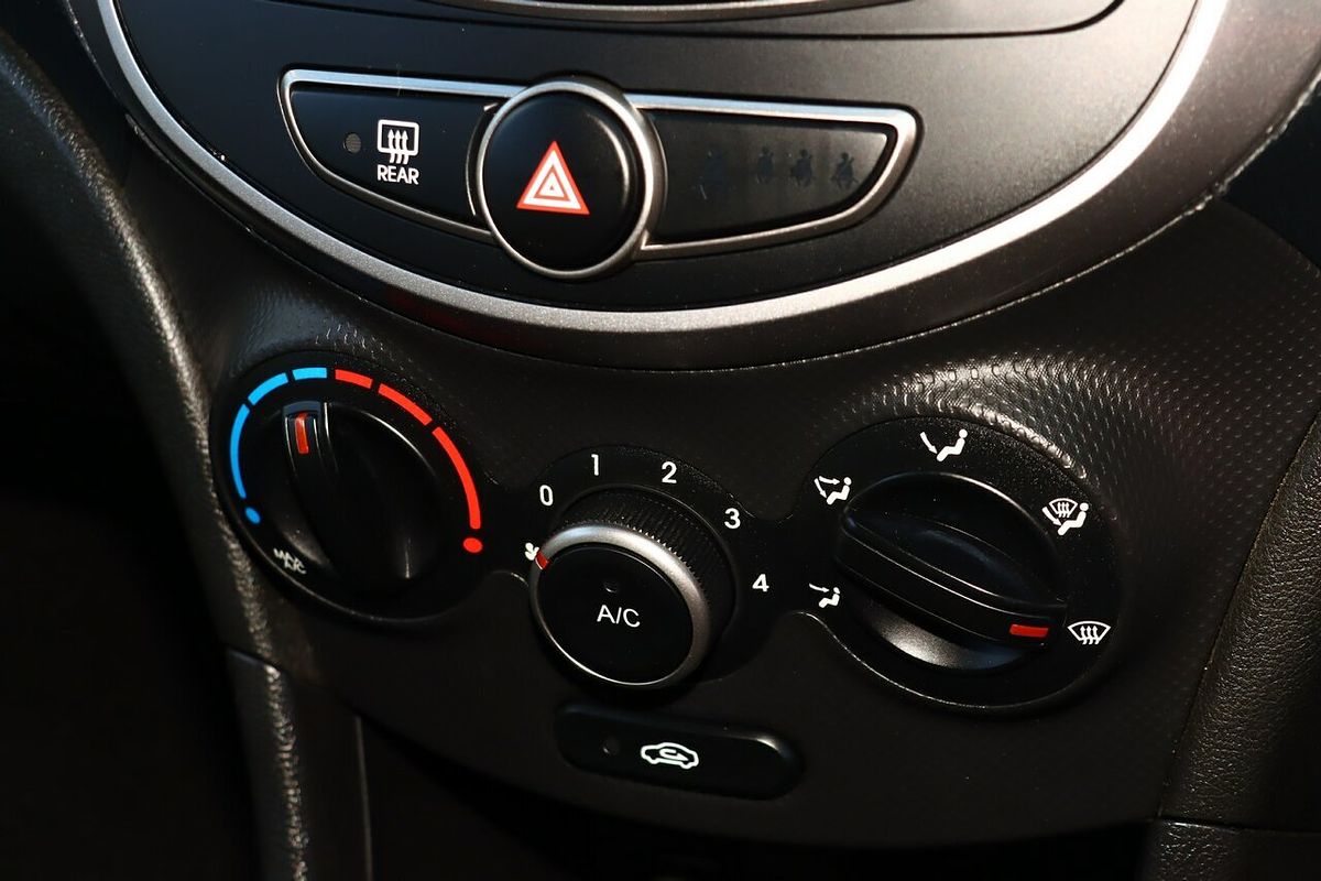 2017 Hyundai Accent Active RB4