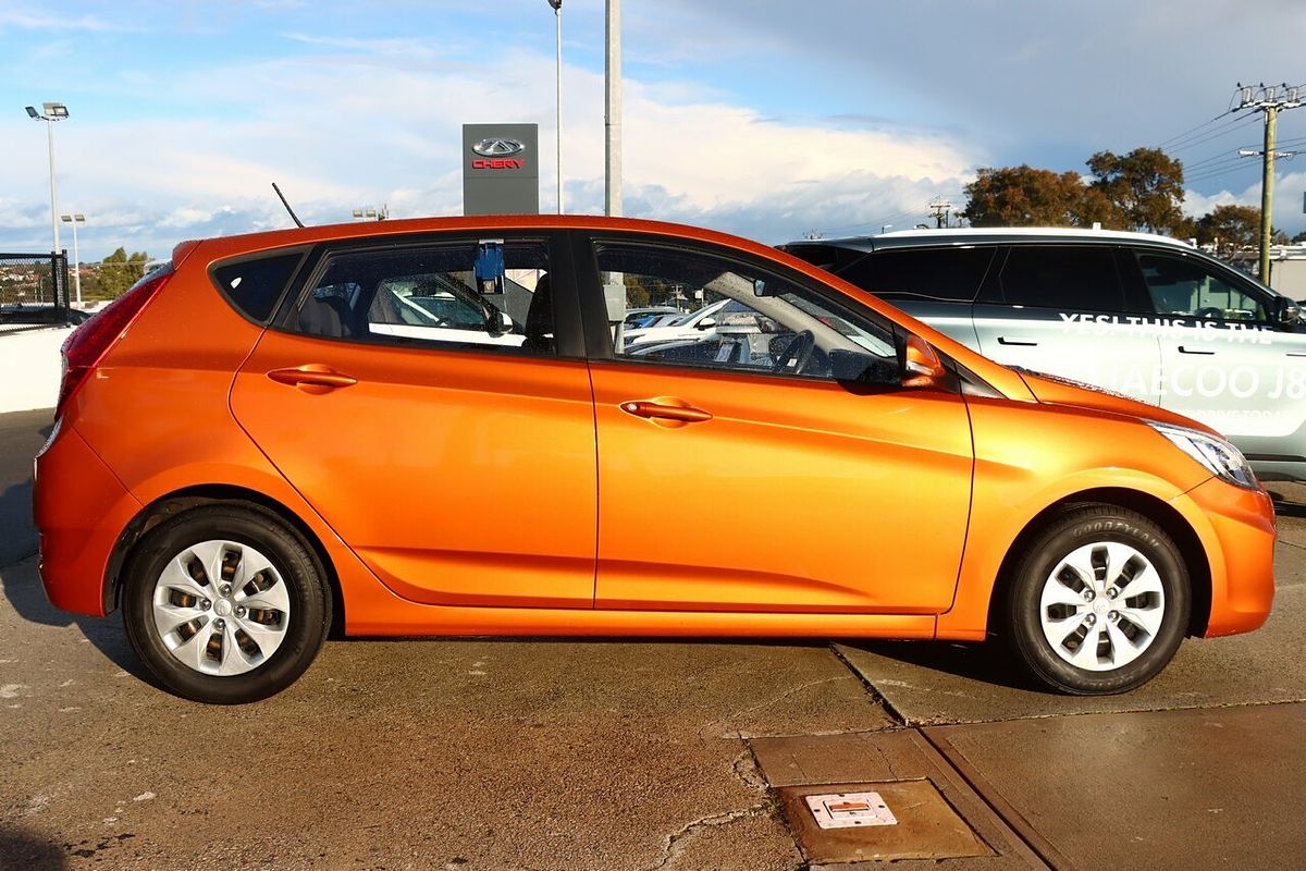 2016 Hyundai Accent Active RB4