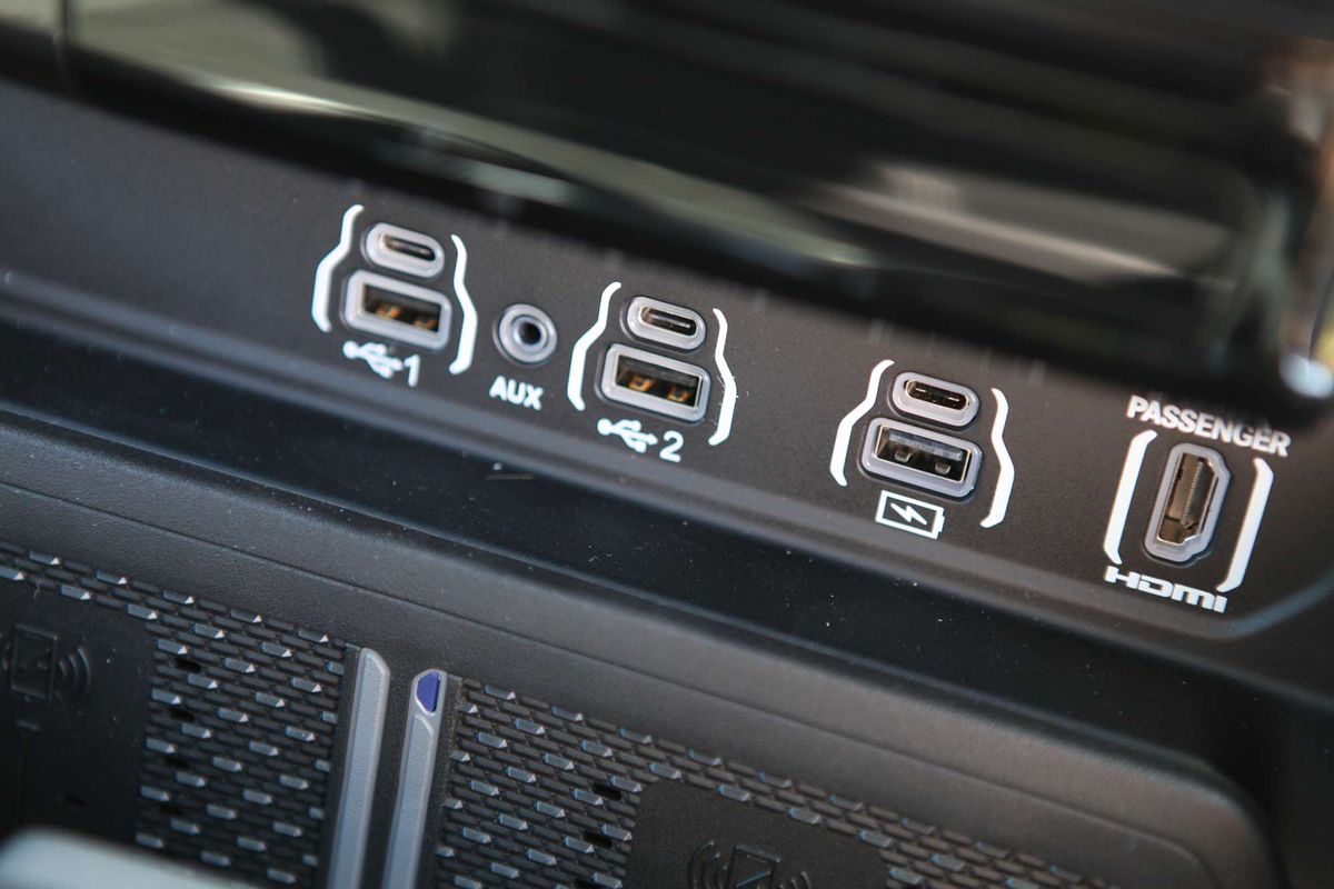 2025 RAM 1500 Laramie Sport Hurricane SO RamBox DT 4X4 SWB