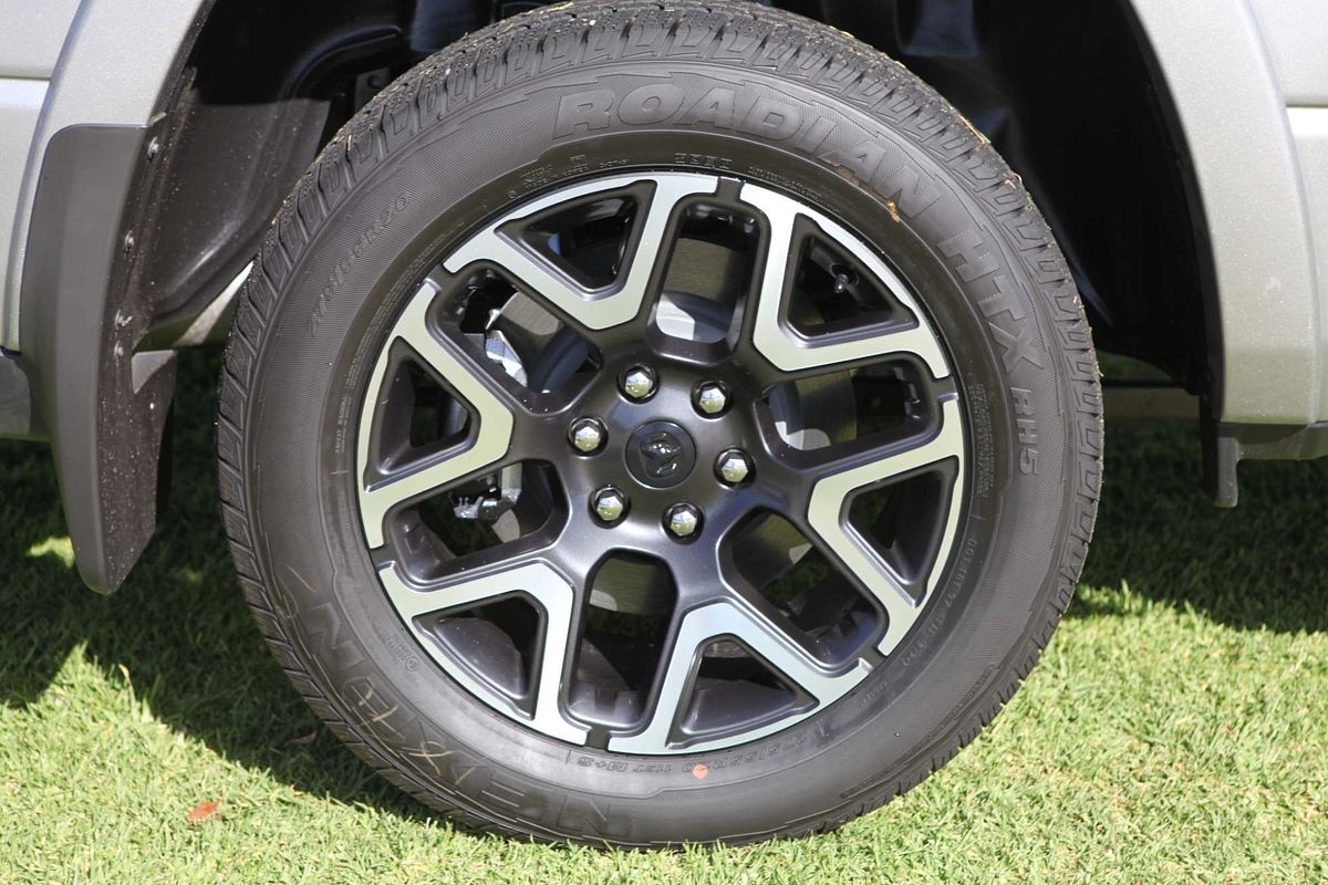 2025 RAM 1500 Laramie Sport Hurricane SO RamBox DT 4X4 SWB