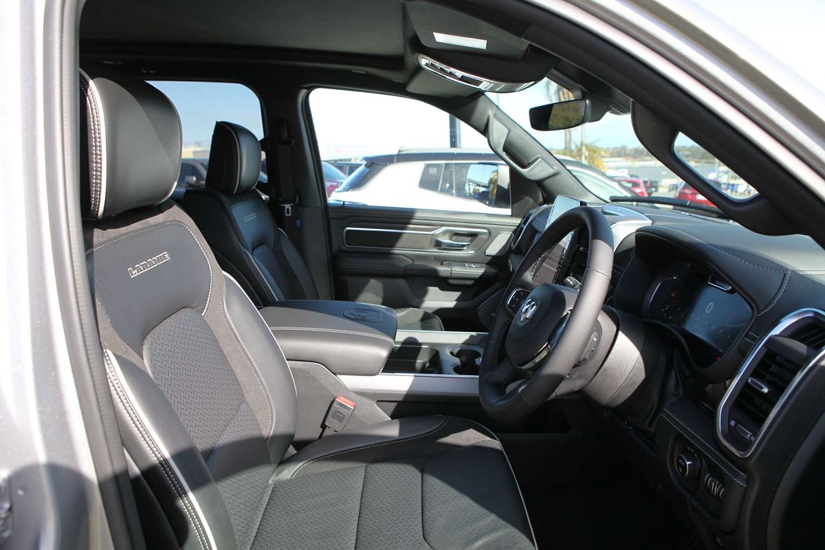 2025 RAM 1500 Laramie Sport Hurricane SO RamBox DT 4X4 SWB