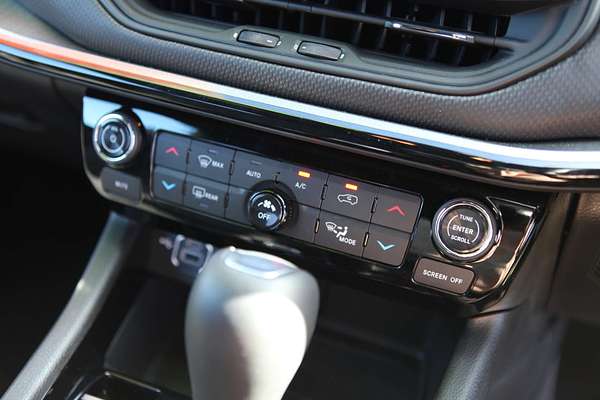2023 Jeep Compass Trailhawk M6