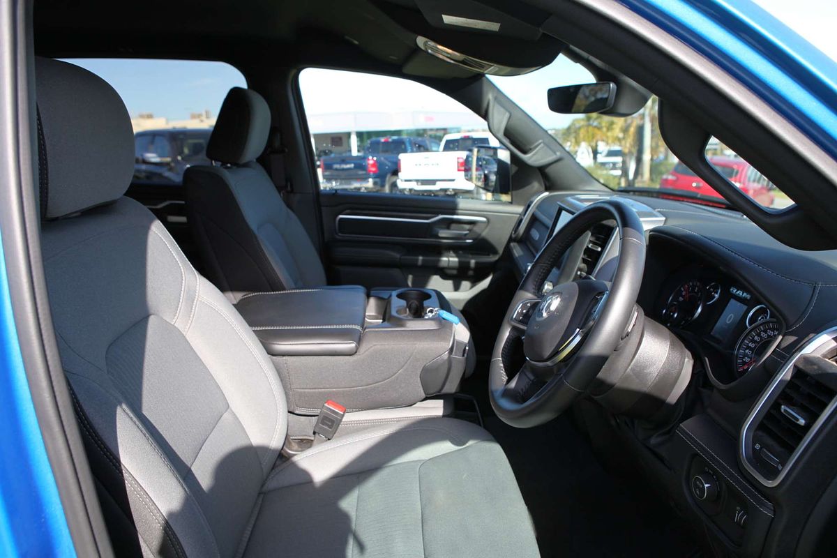 2023 RAM 1500 Big Horn DT 4X4 LWB