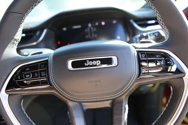 2023 Jeep Grand Cherokee Overland WL