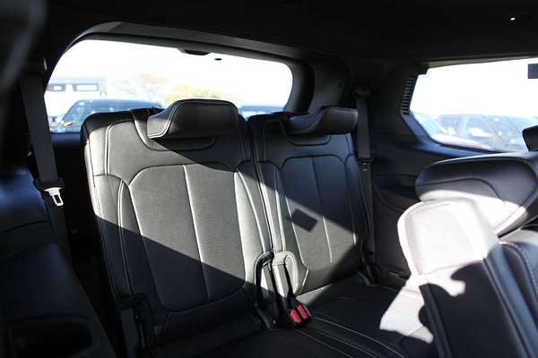 2023 Jeep Grand Cherokee Overland WL