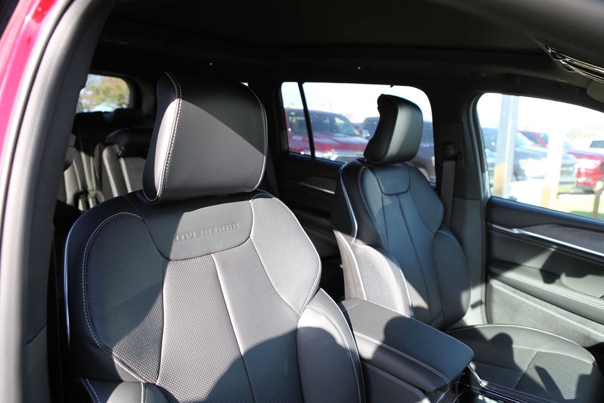 2023 Jeep Grand Cherokee Overland WL