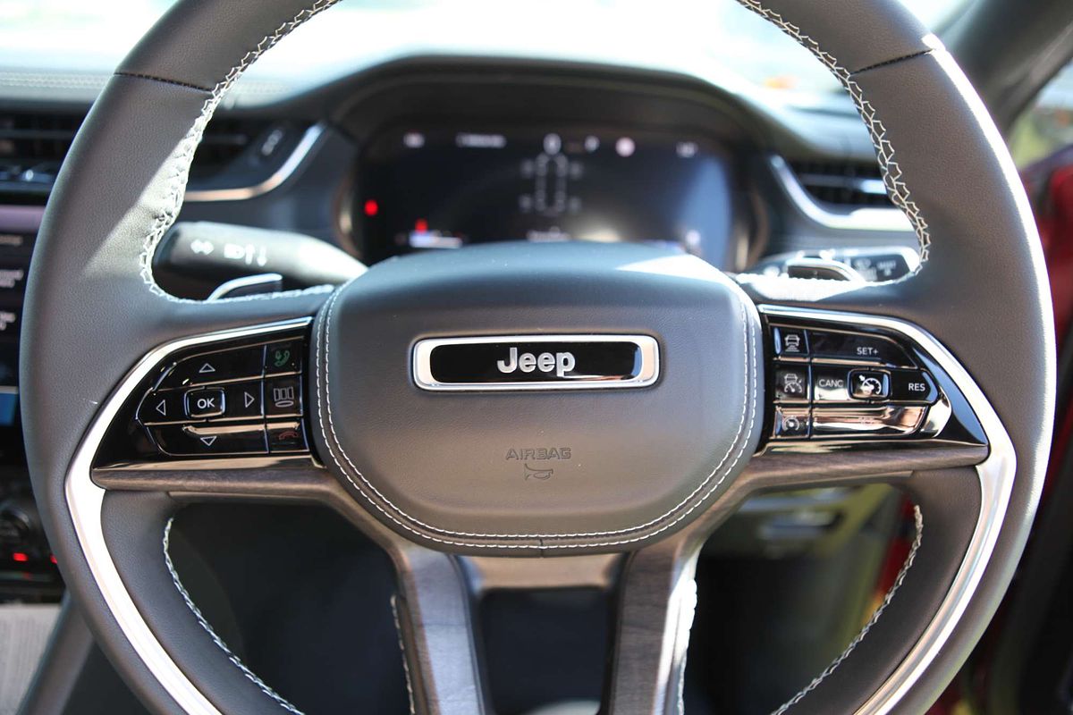 2023 Jeep Grand Cherokee Overland WL