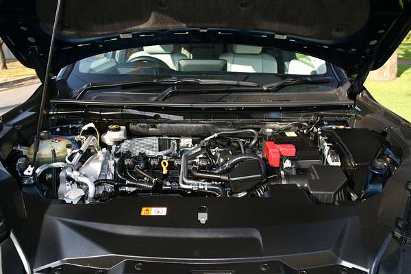 2024 Mitsubishi Outlander Exceed ZM