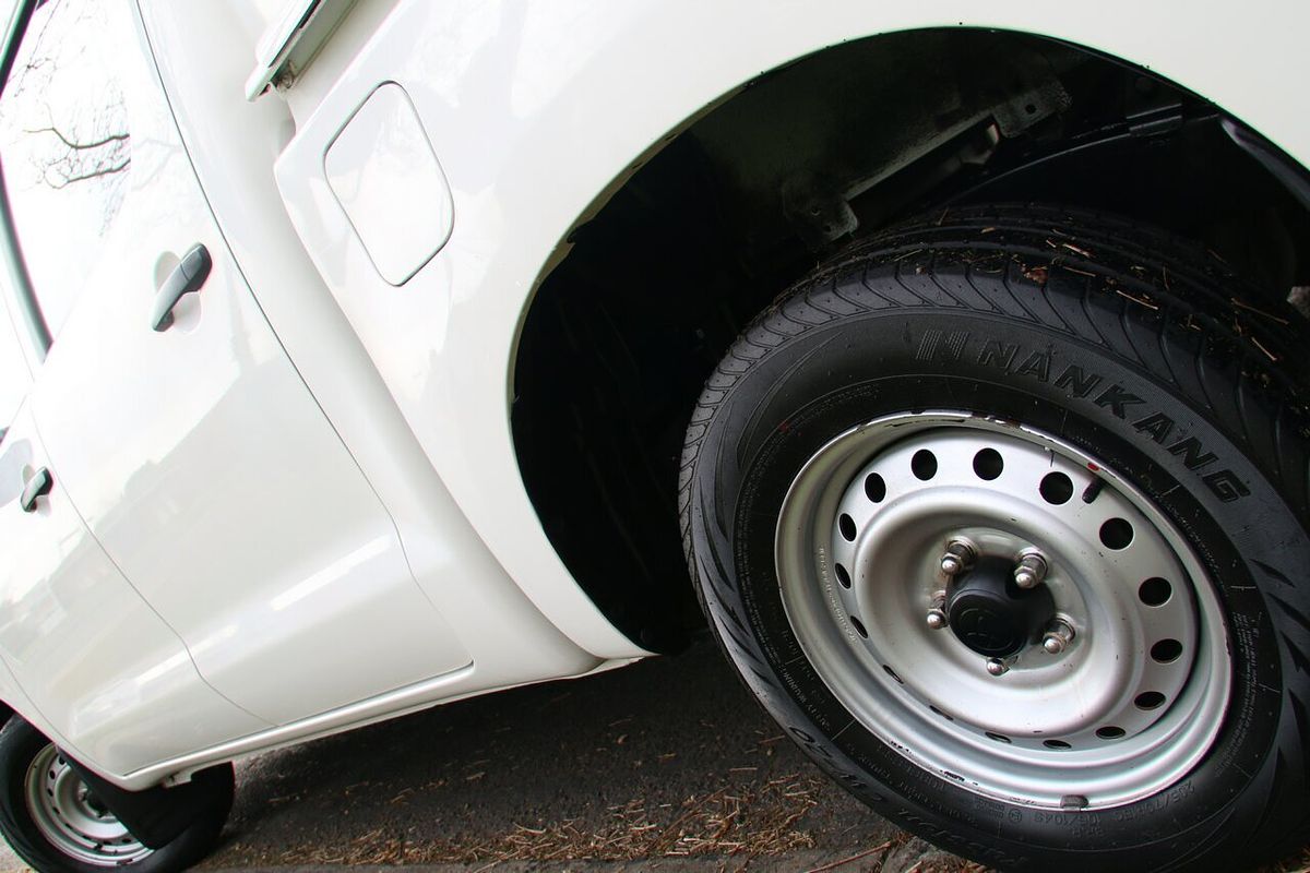 2011 Toyota Hilux SR KUN16R Rear Wheel Drive