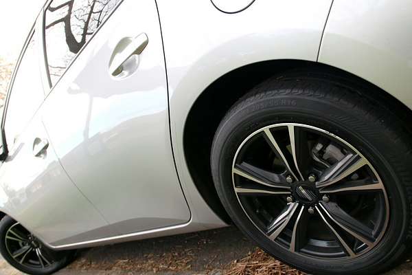 2015 Toyota Corolla Ascent Sport ZRE182R