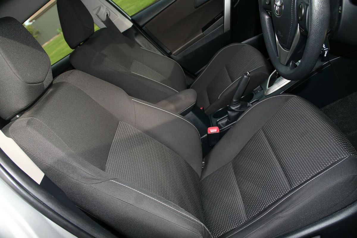 2015 Toyota Corolla Ascent Sport ZRE182R