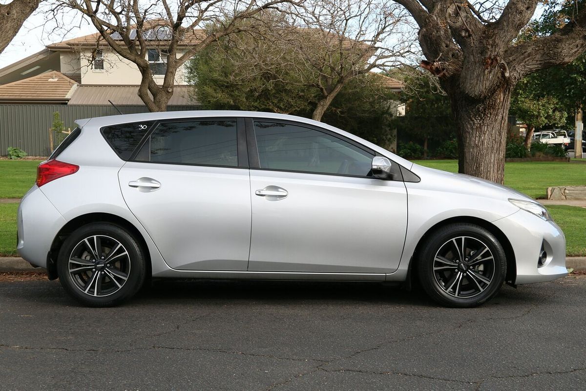 2015 Toyota Corolla Ascent Sport ZRE182R