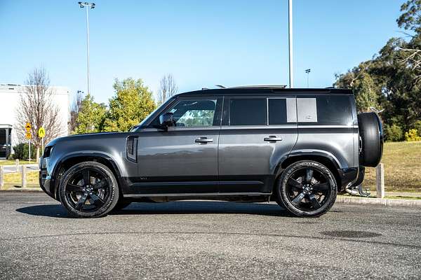 2023 Land Rover Defender 110 P525 V8 L663