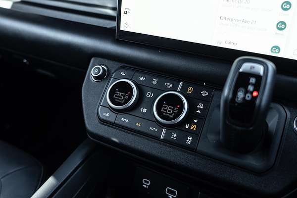 2023 Land Rover Defender 110 P525 V8 L663