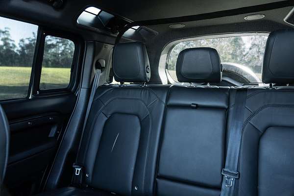 2023 Land Rover Defender 110 P525 V8 L663