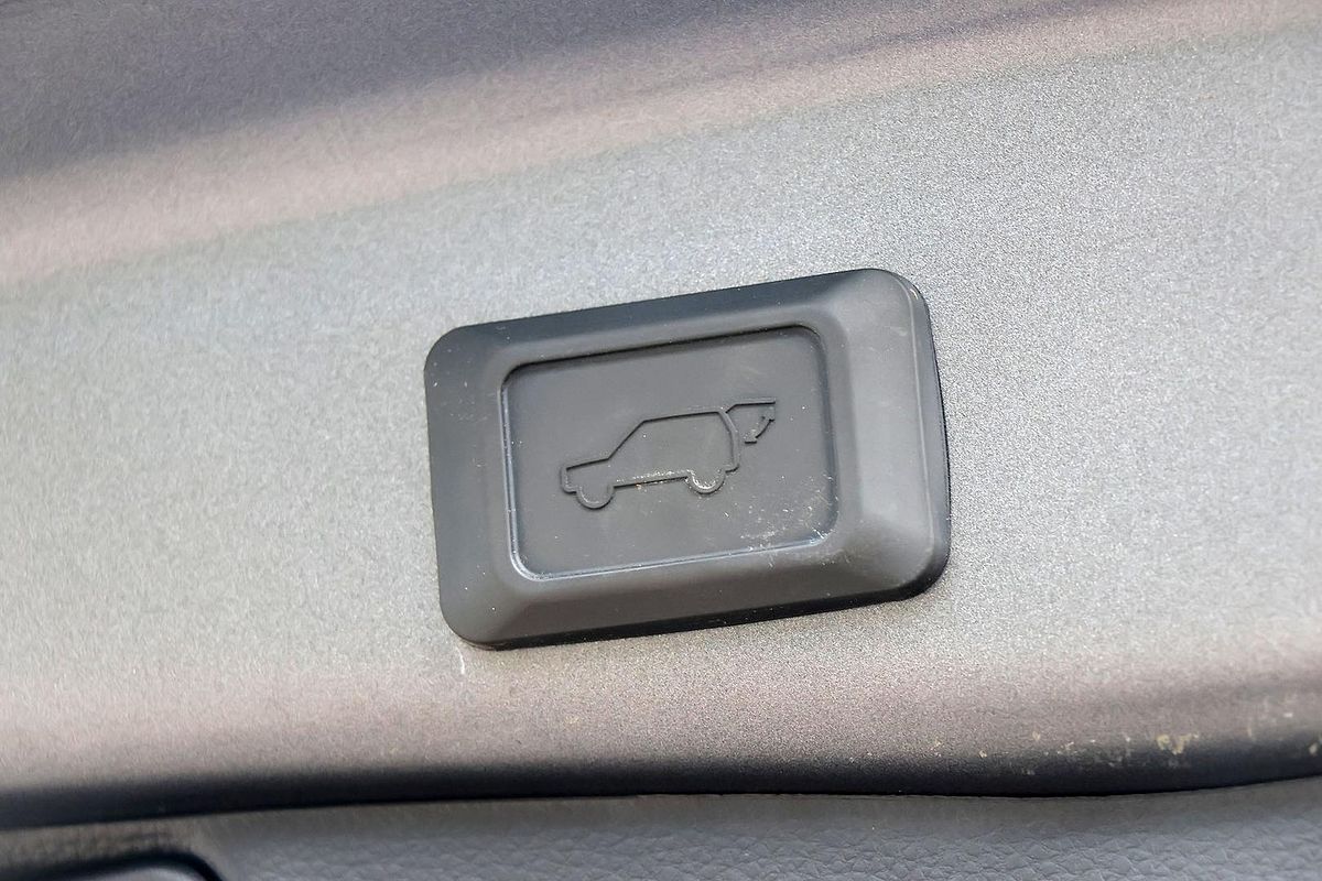 2022 Toyota RAV4 Cruiser AXAH54R