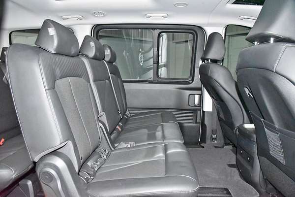 2022 Hyundai STARIA Highlander US4.V2