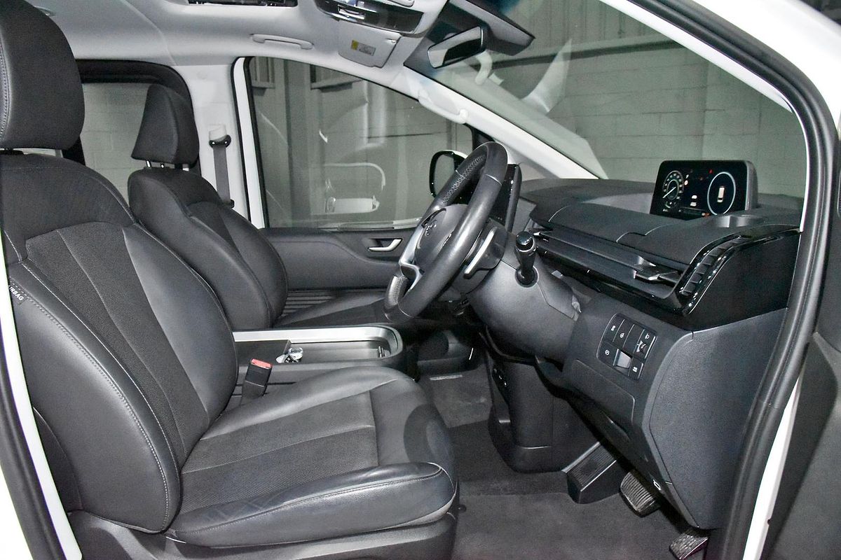 2022 Hyundai STARIA Highlander US4.V2