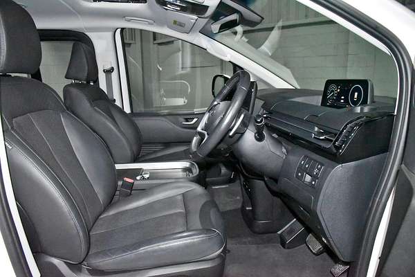 2022 Hyundai STARIA Highlander US4.V2