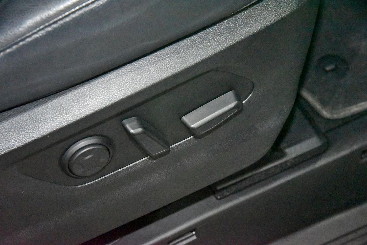 2022 Hyundai STARIA Highlander US4.V2