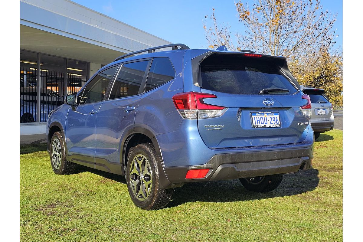 2022 Subaru Forester 2.5i S5