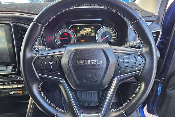 2022 Isuzu MU-X LS-T