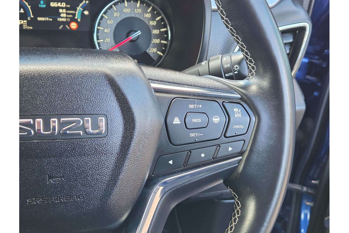 2022 Isuzu MU-X LS-T