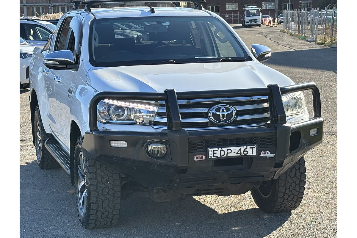 2015 Toyota Hilux SR5 GUN126R 4X4