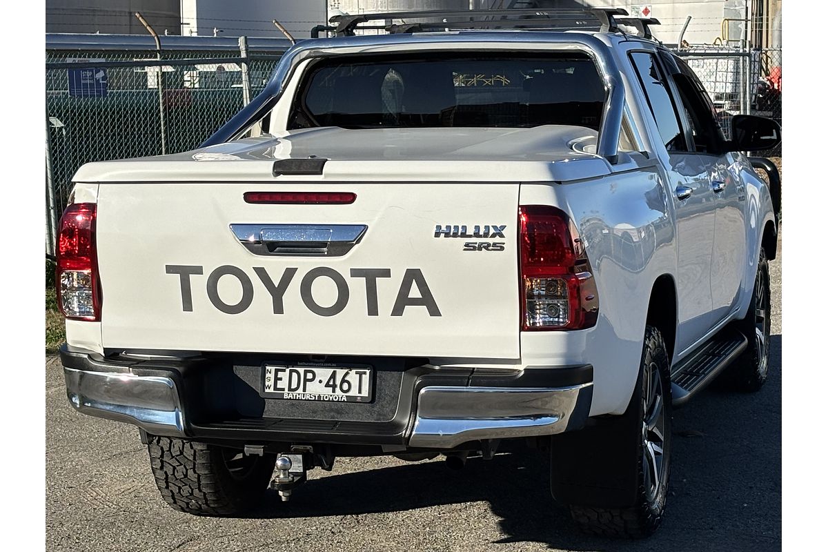 2015 Toyota Hilux SR5 GUN126R 4X4