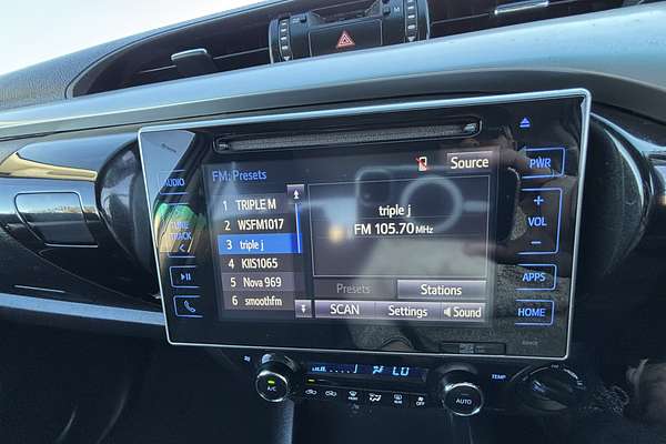 2015 Toyota Hilux SR5 GUN126R 4X4