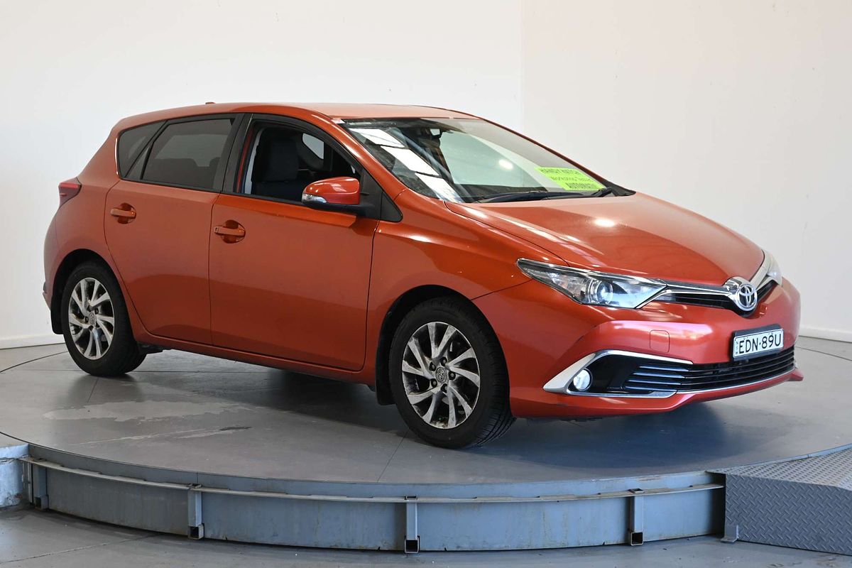2017 Toyota Corolla Ascent Sport ZRE182R