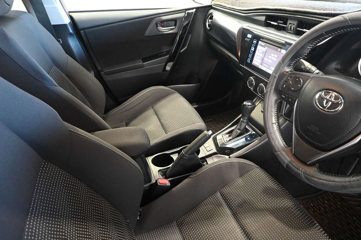 2017 Toyota Corolla Ascent Sport ZRE182R
