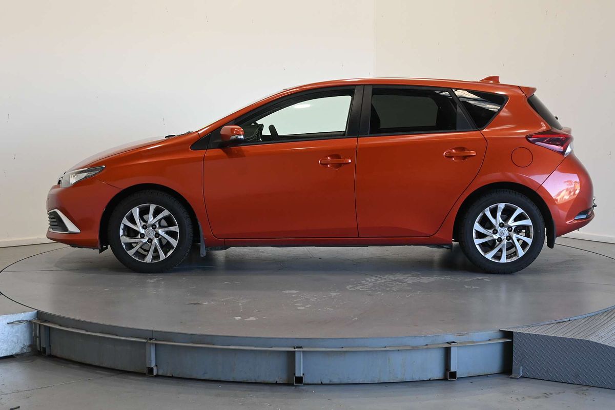 2017 Toyota Corolla Ascent Sport ZRE182R