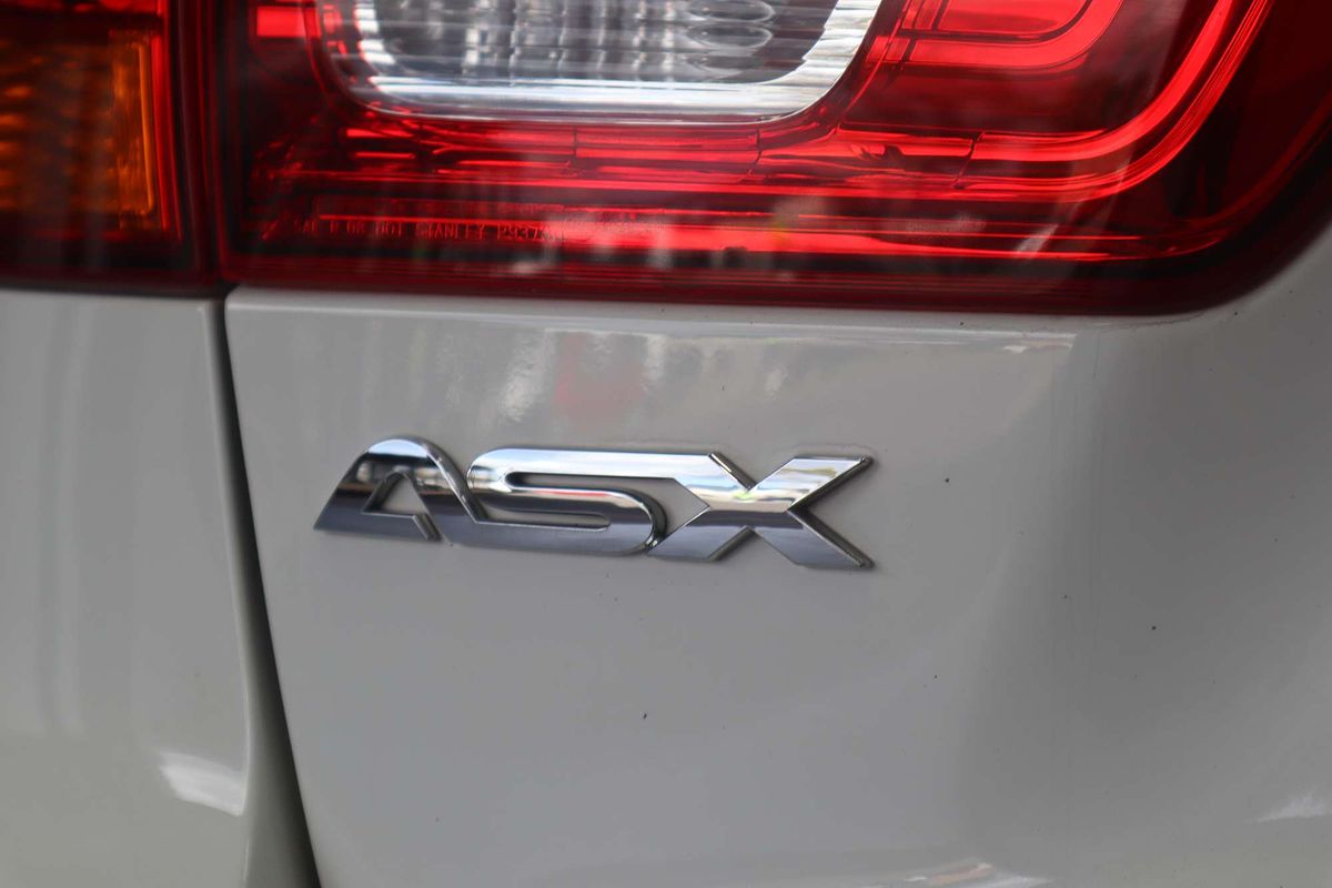 2019 Mitsubishi ASX ES XC