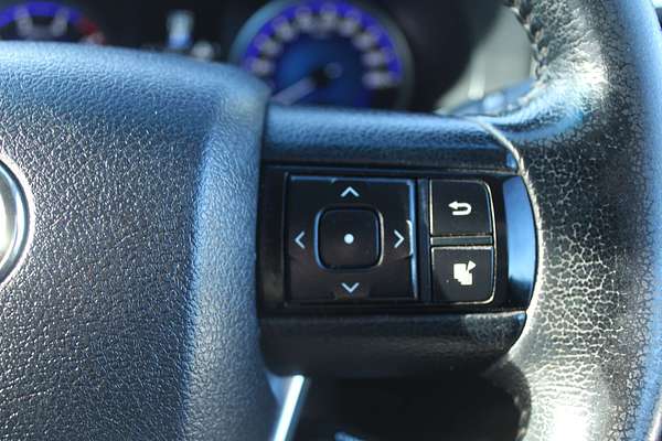 2017 Toyota Hilux SR5 GUN126R 4X4