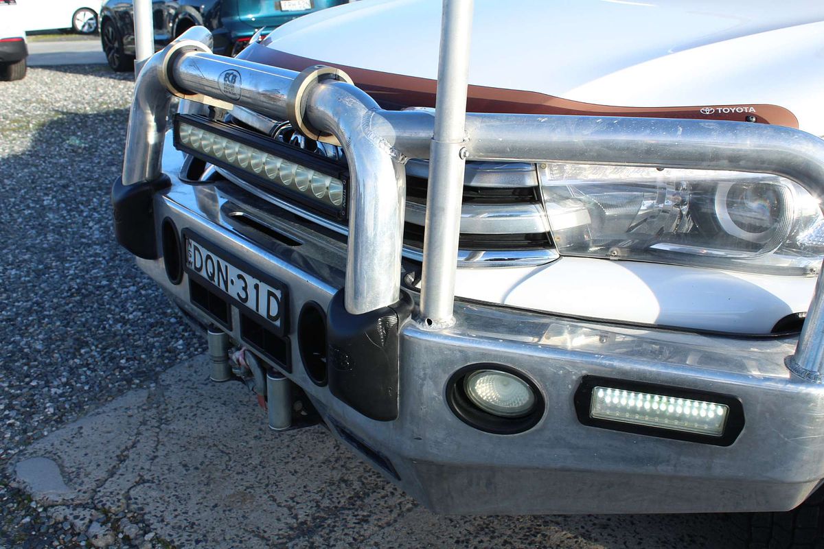2017 Toyota Hilux SR5 GUN126R 4X4