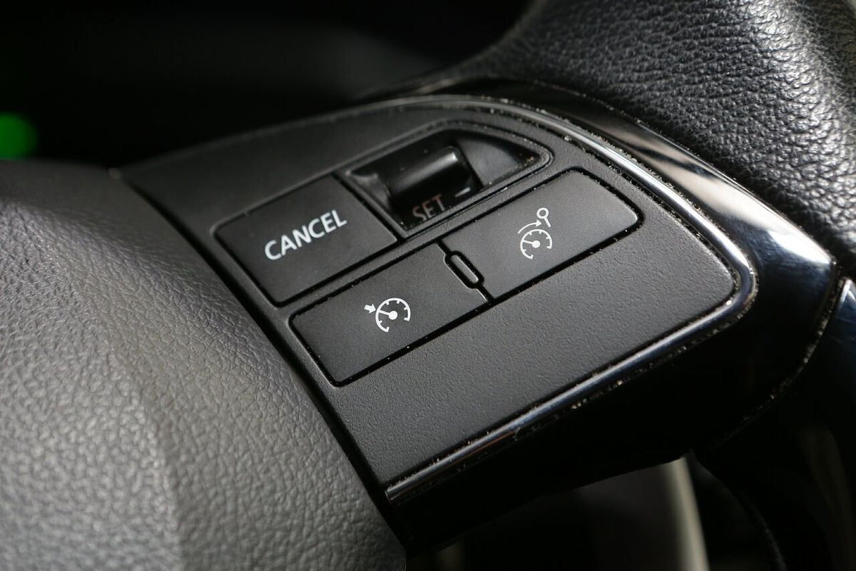 2022 Mitsubishi Eclipse Cross LS YB