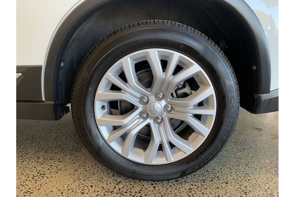 2021 Mitsubishi Outlander ES ZL
