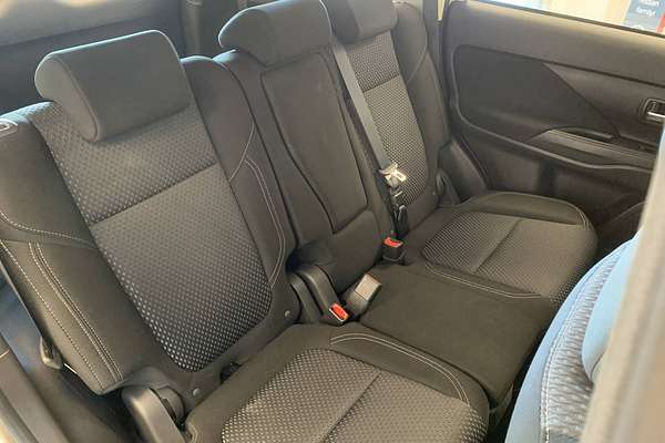 2021 Mitsubishi Outlander ES ZL