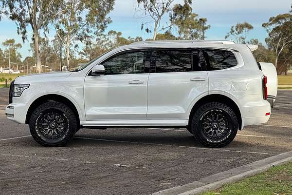 2024 GWM Tank 500 Ultra Hybrid P03