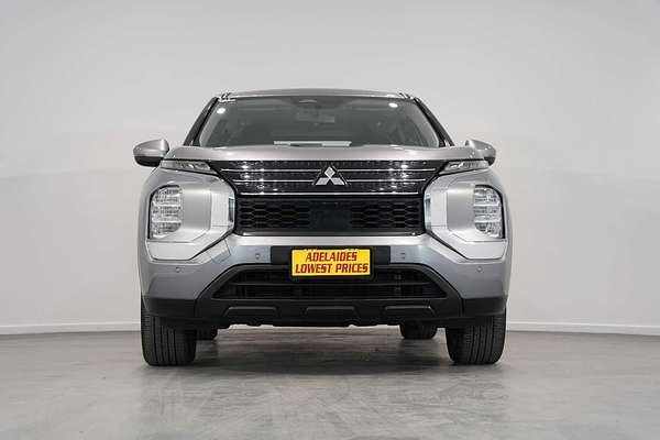 2023 Mitsubishi Outlander ES ZM