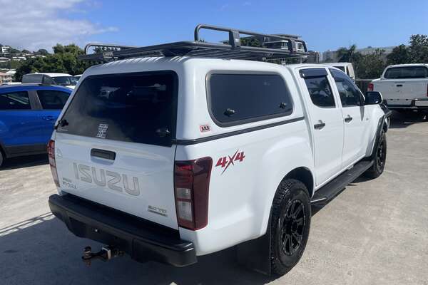 2015 Isuzu D-MAX LS-M